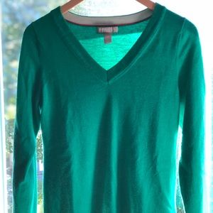 Banana republic sweater 💚